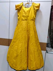 Women Ethnic Gown