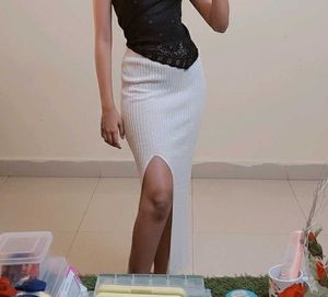 Cream Ribbed Knit Midi Skirt with Slit