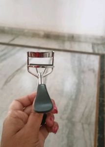 Eyelash Curler