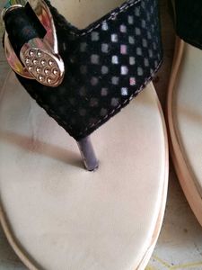 Stylish Women's Flip-Flop Sandals