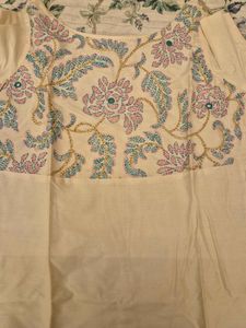 Off white silk Kurta with Floral Embroidery