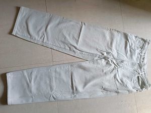 Off-White Straight Jeans