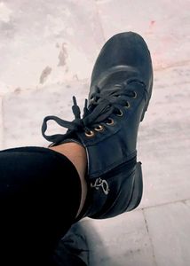 Black Boot