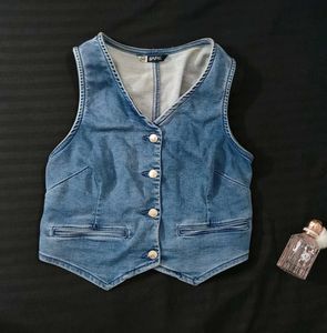 ⋆. 𐙚 ̊ Chic Bare Denim Vest ! ﹒  ◡◡