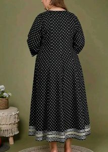 Elegant Black &amp; White Kurta