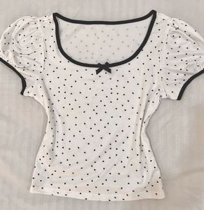 Fitted Heart Puff Sleeve Top