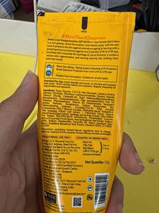 VLCC Matte Look Sunscreen Gel Creme SPF 30