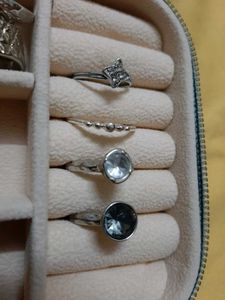 Set of 4 Rings - Star & Gemstone