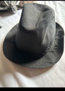 Stylish Black Fedora Hat 🎩