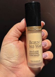 Too faced Born this way concealor - Vanilla