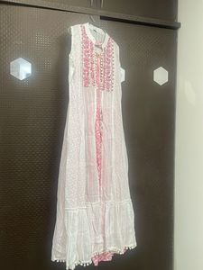 Elegant White long shrug  &amp; Pink Anarkali Kurta Se