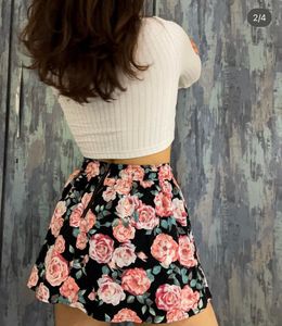 floral skirt