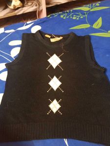 Classic Argyle Knit Vest