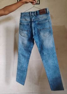 Stylish Blue Wash Denim Jeans size :- 30