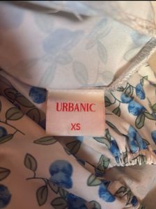 Urbanic Blue Floral XS Top