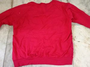 Red full sleeve pullover sweat shirt