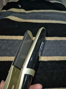 Ikonik Ultimate Shine Hair straightener