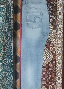 Men's Light Wash Jeans