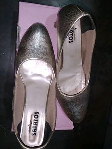 Golden High  Heels