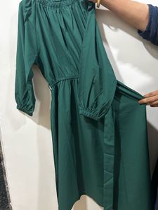 Emerald Green Off-Shoulder Maxi Dress