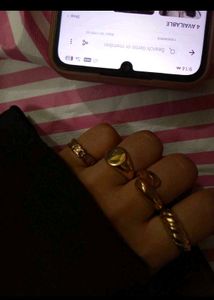 Set of 4 Gold-Tone Fashion Rings