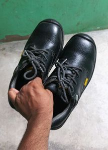 JAMA safety shoes for industrial purpose
