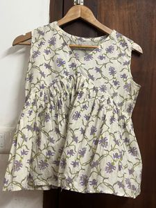 Floral Print Sleeveless Kurta Top