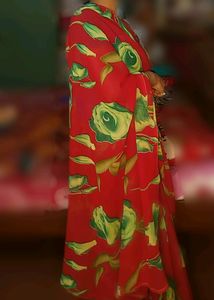 Red &amp; Green Floral Saree