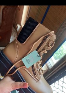 Khakhi Boots Size 38/39
