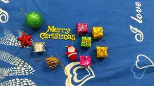 Christmas Decoration Set Of 11