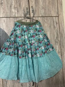top * skirt