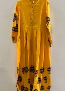 yellow gold  colour floor length kurt
