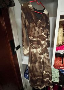 Stylish Sheer Print Midi Dress