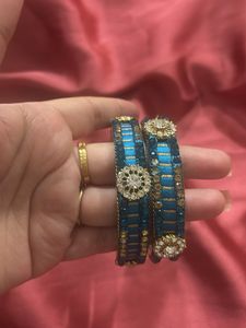 Any one set at rs 200