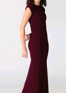 ✨Beautiful Burgundy bodycon Maxi Dress✨