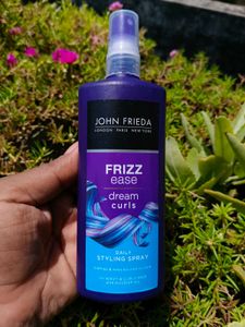 John Frieda Frizz Ease Dream Curls Spray