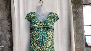 I. Stylish Ruched Geometric Print Dress