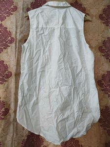 Country Road Sleeveless White Shirt