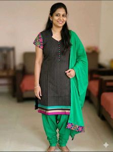 ComboOffer-GentlyUsed Crm&amp;Green+Black&amp;GreenEmbro