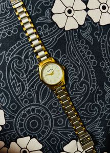 Elegant Gold and Silver Tone Watch