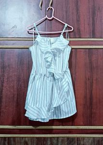 Striped Ruffle top - Chic & Stylish