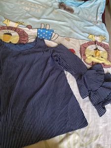 Stylish Navy Striped Cold Shoulder Top