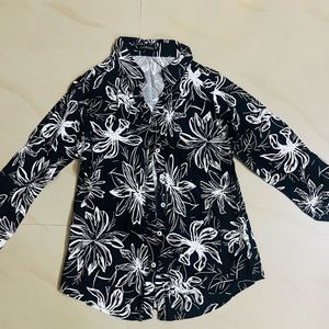 Black &amp; White Floral Print Shirt 😍