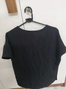 casual Black &amp; White top