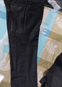 Free Size Black Color Coat Pant With White Shirt