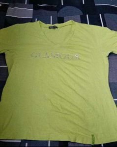V-Neck "Glamour" tshirt
