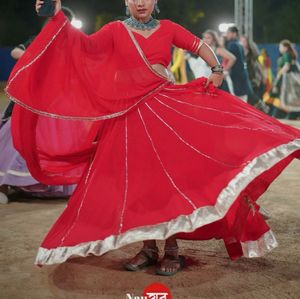 Red Chaniyacholi - 16 meter flair of gaghra