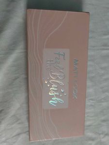 Matt Look Feel the Blush Palette