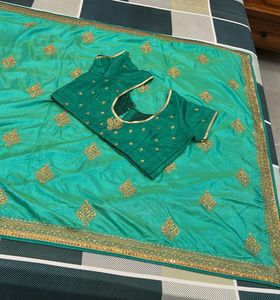 Beautiful 🌲Teal Saree with Blouse