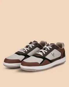 YOHO sneakers for mens 👟 like new with box 🎁